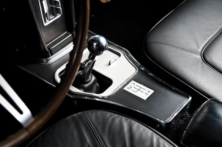  Chevrolet Corvette Stingray Convertible 1965 года  (фото 6 из 28)